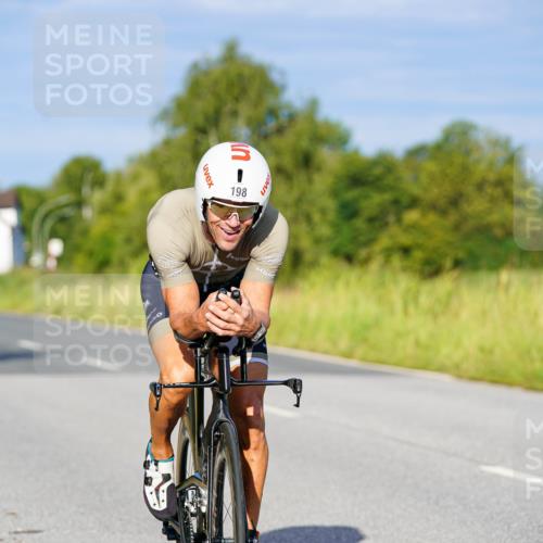 31.08.2025 - Elbe Triathlon Hamburg Michael Burmester http://msf.ph/oto/8689790 31.08.2025 08:43:53 Radfahren 177, 198, 199, 216 meine-sportfotos.de