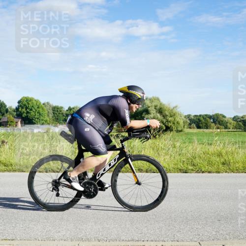 31.08.2025 - Elbe Triathlon Hamburg Michael Burmester http://msf.ph/oto/8689791 31.08.2025 09:28:51 Radfahren 249, 274, 361, 715, 723 meine-sportfotos.de