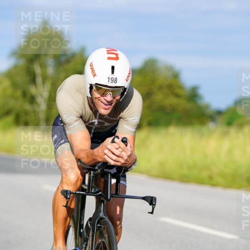 31.08.2025 - Elbe Triathlon Hamburg Michael Burmester http://msf.ph/oto/8689793 31.08.2025 08:43:53 Radfahren 177, 198, 199, 216 meine-sportfotos.de