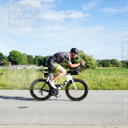 31.08.2025 - Elbe Triathlon Hamburg Michael Burmester http://msf.ph/oto/8689798 31.08.2025 09:28:54 Radfahren 216, 249, 292, 361, 715, 723 meine-sportfotos.de