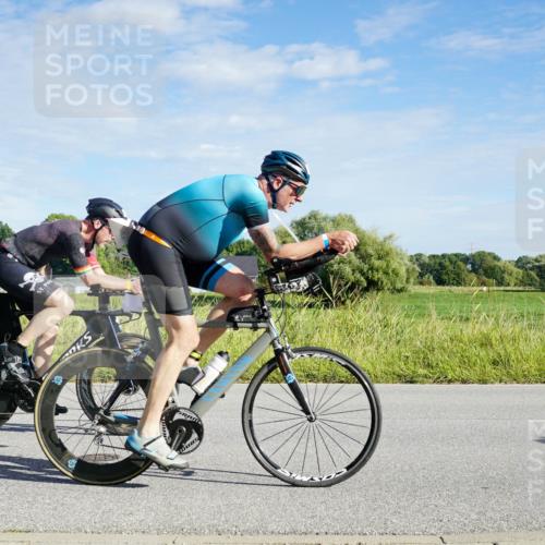 31.08.2025 - Elbe Triathlon Hamburg Michael Burmester http://msf.ph/oto/8689812 31.08.2025 09:29:11 Radfahren 165, 359, 360, 377, 660 meine-sportfotos.de