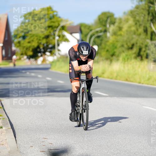 31.08.2025 - Elbe Triathlon Hamburg Michael Burmester http://msf.ph/oto/8689861 31.08.2025 08:45:26 Radfahren 212 meine-sportfotos.de