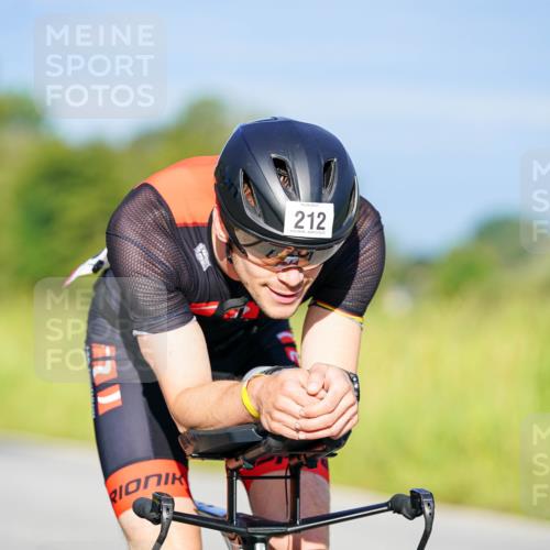 31.08.2025 - Elbe Triathlon Hamburg Michael Burmester http://msf.ph/oto/8689865 31.08.2025 08:45:27 Radfahren 212 meine-sportfotos.de