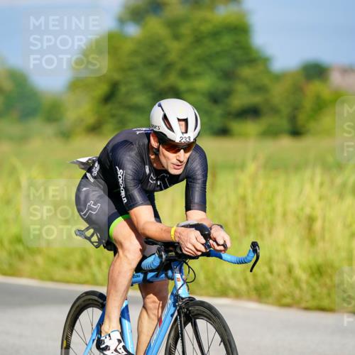 31.08.2025 - Elbe Triathlon Hamburg Michael Burmester http://msf.ph/oto/8689899 31.08.2025 08:46:37 Radfahren 233, 355 meine-sportfotos.de