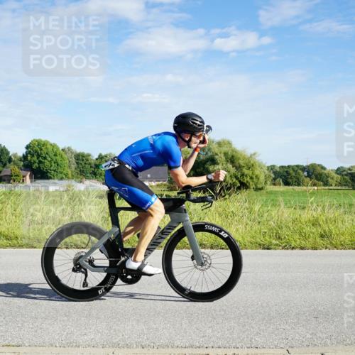 31.08.2025 - Elbe Triathlon Hamburg Michael Burmester http://msf.ph/oto/8689904 31.08.2025 09:30:51 Radfahren 176, 256, 332, 378, 476, 602, 756 meine-sportfotos.de