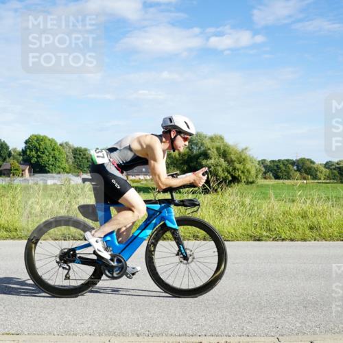 31.08.2025 - Elbe Triathlon Hamburg Michael Burmester http://msf.ph/oto/8689921 31.08.2025 09:31:01 Radfahren 176, 245, 394, 489, 505, 737 meine-sportfotos.de
