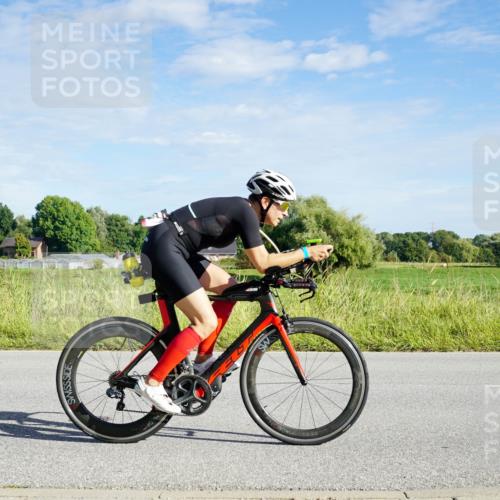 31.08.2025 - Elbe Triathlon Hamburg Michael Burmester http://msf.ph/oto/8689923 31.08.2025 09:31:03 Radfahren 245, 322, 352, 394, 489, 505, 737 meine-sportfotos.de