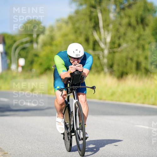 31.08.2025 - Elbe Triathlon Hamburg Michael Burmester http://msf.ph/oto/8689939 31.08.2025 08:47:56 Radfahren 221 meine-sportfotos.de