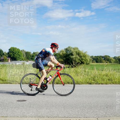 31.08.2025 - Elbe Triathlon Hamburg Michael Burmester http://msf.ph/oto/8689945 31.08.2025 09:31:32 Radfahren 369, 450, 569, 570, 609, 720 meine-sportfotos.de