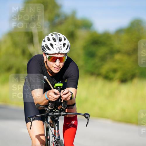 31.08.2025 - Elbe Triathlon Hamburg Michael Burmester http://msf.ph/oto/8689987 31.08.2025 08:49:05 Radfahren 245, 345, 363 meine-sportfotos.de