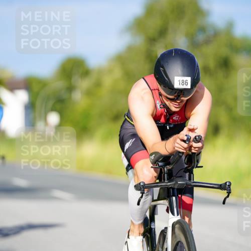 31.08.2025 - Elbe Triathlon Hamburg Michael Burmester http://msf.ph/oto/8690085 31.08.2025 08:50:28 Radfahren 186, 214, 223 meine-sportfotos.de