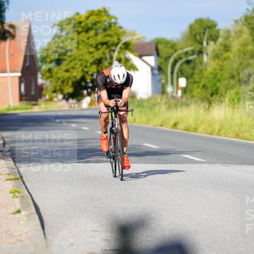 31.08.2025 - Elbe Triathlon Hamburg Michael Burmester http://msf.ph/oto/8690095 31.08.2025 08:50:34 Radfahren 214 meine-sportfotos.de