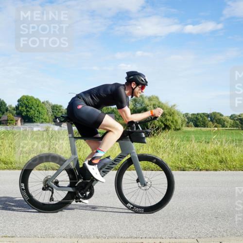 31.08.2025 - Elbe Triathlon Hamburg Michael Burmester http://msf.ph/oto/8690120 31.08.2025 09:34:54 Radfahren 375, 422, 440, 441, 537, 568, 606, 727 meine-sportfotos.de