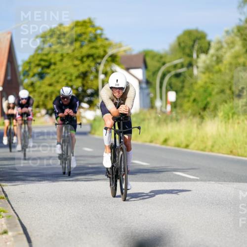 31.08.2025 - Elbe Triathlon Hamburg Michael Burmester http://msf.ph/oto/8690126 31.08.2025 08:51:43 Radfahren 200, 209, 232, 238, 332 meine-sportfotos.de