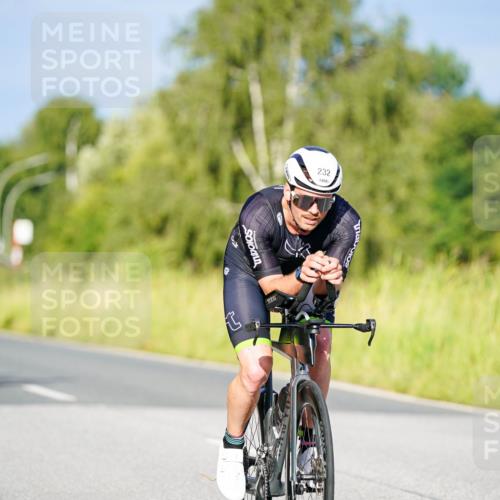 31.08.2025 - Elbe Triathlon Hamburg Michael Burmester http://msf.ph/oto/8690135 31.08.2025 08:51:44 Radfahren 200, 209, 232, 238, 332 meine-sportfotos.de