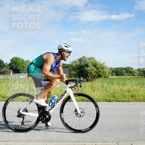 31.08.2025 - Elbe Triathlon Hamburg Michael Burmester http://msf.ph/oto/8690136 31.08.2025 09:35:02 Radfahren 264, 422, 428, 447, 727 meine-sportfotos.de