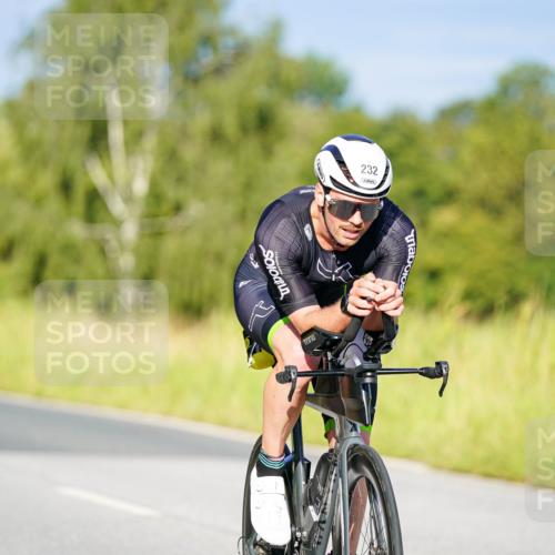 31.08.2025 - Elbe Triathlon Hamburg Michael Burmester http://msf.ph/oto/8690139 31.08.2025 08:51:45 Radfahren 200, 209, 232, 238, 332 meine-sportfotos.de