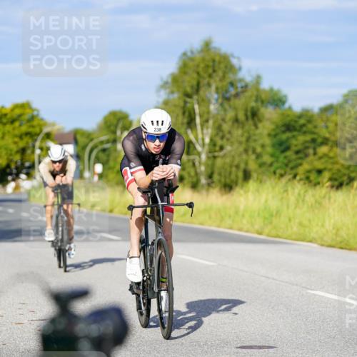 31.08.2025 - Elbe Triathlon Hamburg Michael Burmester http://msf.ph/oto/8690146 31.08.2025 08:51:46 Radfahren 200, 209, 232, 238, 332 meine-sportfotos.de