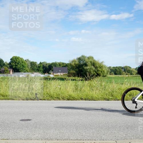 31.08.2025 - Elbe Triathlon Hamburg Michael Burmester http://msf.ph/oto/8690149 31.08.2025 09:35:16 Radfahren 250, 446, 532, 593, 766 meine-sportfotos.de