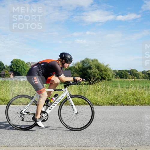 31.08.2025 - Elbe Triathlon Hamburg Michael Burmester http://msf.ph/oto/8690154 31.08.2025 09:35:25 Radfahren 272, 276, 412, 468, 492, 593, 595, 658, 764, 778 meine-sportfotos.de