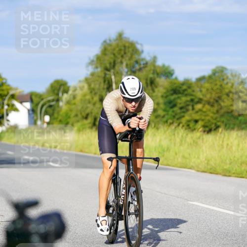 31.08.2025 - Elbe Triathlon Hamburg Michael Burmester http://msf.ph/oto/8690156 31.08.2025 08:51:47 Radfahren 200, 209, 232, 238, 332 meine-sportfotos.de