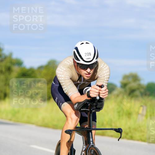 31.08.2025 - Elbe Triathlon Hamburg Michael Burmester http://msf.ph/oto/8690162 31.08.2025 08:51:47 Radfahren 200, 209, 232, 238, 332 meine-sportfotos.de