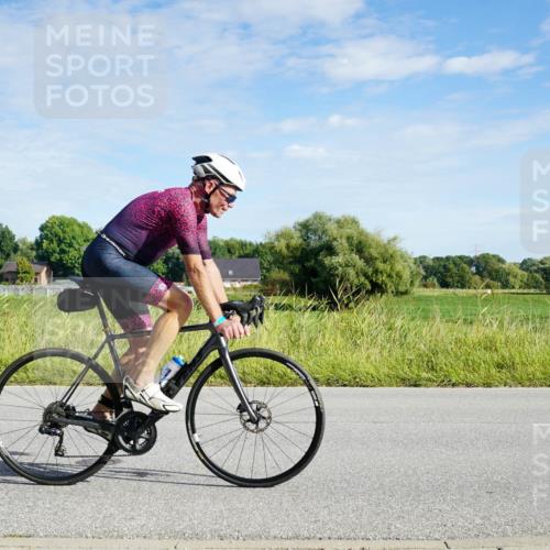 31.08.2025 - Elbe Triathlon Hamburg Michael Burmester http://msf.ph/oto/8690205 31.08.2025 09:36:16 Radfahren 327, 372, 390, 483, 761 meine-sportfotos.de