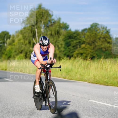 31.08.2025 - Elbe Triathlon Hamburg Michael Burmester http://msf.ph/oto/8690208 31.08.2025 08:52:34 Radfahren 300, 352 meine-sportfotos.de