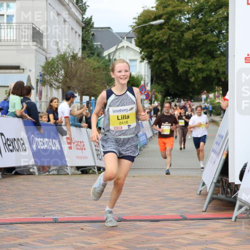 31.08.2025 - 21. Blankeneser Heldenlauf Strokosch-Dieckow http://msf.ph/oto/8690209 31.08.2025 10:32:13 Ziel 2418 meine-sportfotos.de