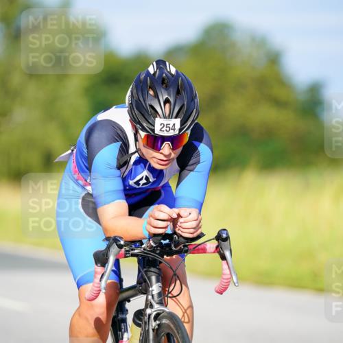31.08.2025 - Elbe Triathlon Hamburg Michael Burmester http://msf.ph/oto/8690219 31.08.2025 08:52:45 Radfahren 254 meine-sportfotos.de