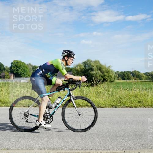 31.08.2025 - Elbe Triathlon Hamburg Michael Burmester http://msf.ph/oto/8690224 31.08.2025 09:36:39 Radfahren 397, 429, 651, 735 meine-sportfotos.de