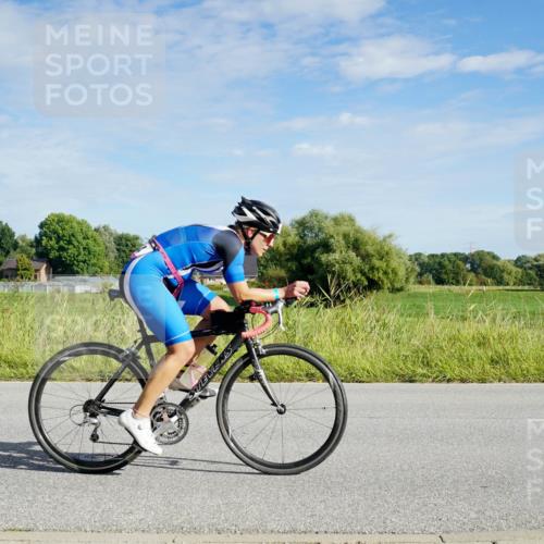 31.08.2025 - Elbe Triathlon Hamburg Michael Burmester http://msf.ph/oto/8690253 31.08.2025 09:37:14 Radfahren 254, 309, 325, 470, 557, 626, 677 meine-sportfotos.de