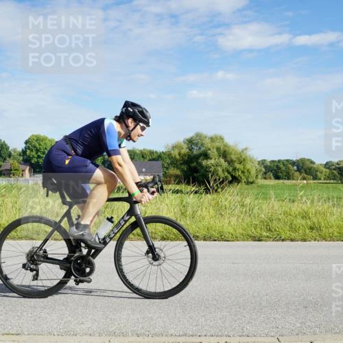 31.08.2025 - Elbe Triathlon Hamburg Michael Burmester http://msf.ph/oto/8690276 31.08.2025 09:37:32 Radfahren 270, 331, 386, 543, 575, 690, 741, 925 meine-sportfotos.de