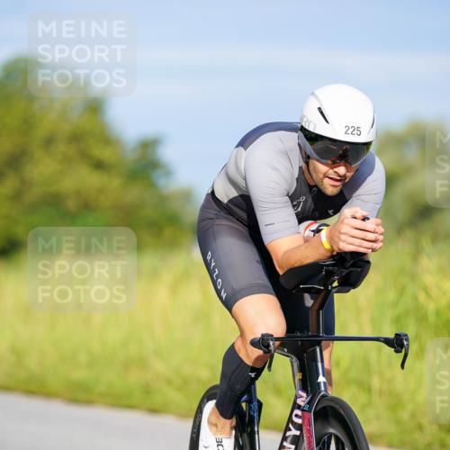 31.08.2025 - Elbe Triathlon Hamburg Michael Burmester http://msf.ph/oto/8690284 31.08.2025 08:53:28 Radfahren 189, 196, 225, 272, 314, 340, 344, 381 meine-sportfotos.de