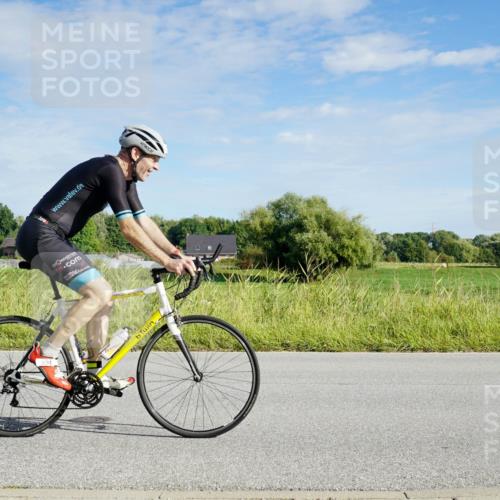 31.08.2025 - Elbe Triathlon Hamburg Michael Burmester http://msf.ph/oto/8690301 31.08.2025 09:37:52 Radfahren 351, 371, 379, 435, 456, 512, 597, 768 meine-sportfotos.de