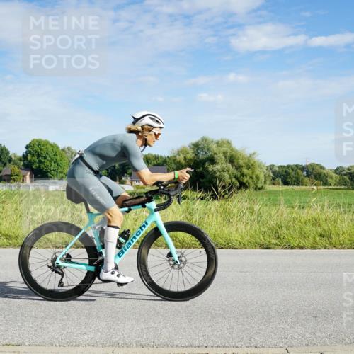 31.08.2025 - Elbe Triathlon Hamburg Michael Burmester http://msf.ph/oto/8690310 31.08.2025 09:37:59 Radfahren 252, 304, 351, 391, 435, 456, 540, 551, 554 meine-sportfotos.de
