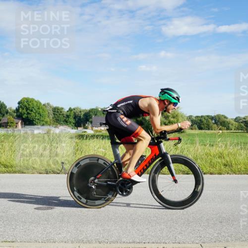 31.08.2025 - Elbe Triathlon Hamburg Michael Burmester http://msf.ph/oto/8690313 31.08.2025 09:38:02 Radfahren 252, 304, 335, 391, 403, 405, 540, 551, 554, 854, 895 meine-sportfotos.de