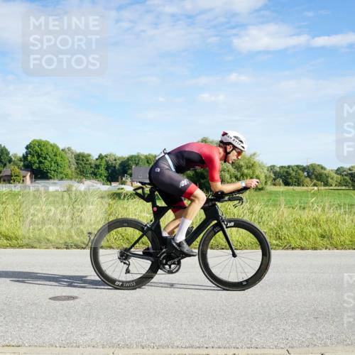 31.08.2025 - Elbe Triathlon Hamburg Michael Burmester http://msf.ph/oto/8690323 31.08.2025 09:38:06 Radfahren 252, 304, 335, 370, 391, 403, 405, 551, 854, 895 meine-sportfotos.de