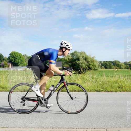 31.08.2025 - Elbe Triathlon Hamburg Michael Burmester http://msf.ph/oto/8690327 31.08.2025 09:38:08 Radfahren 289, 304, 335, 370, 391, 403, 405, 506, 788, 854, 895 meine-sportfotos.de