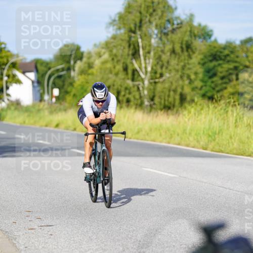 31.08.2025 - Elbe Triathlon Hamburg Michael Burmester http://msf.ph/oto/8690328 31.08.2025 08:53:39 Radfahren 219, 242, 270, 283 meine-sportfotos.de
