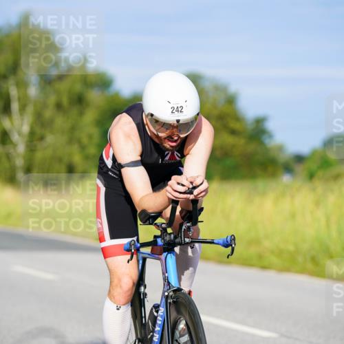 31.08.2025 - Elbe Triathlon Hamburg Michael Burmester http://msf.ph/oto/8690350 31.08.2025 08:53:45 Radfahren 242, 252, 283, 342 meine-sportfotos.de