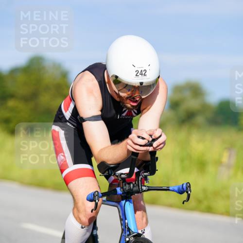 31.08.2025 - Elbe Triathlon Hamburg Michael Burmester http://msf.ph/oto/8690354 31.08.2025 08:53:45 Radfahren 242, 252, 283, 342 meine-sportfotos.de