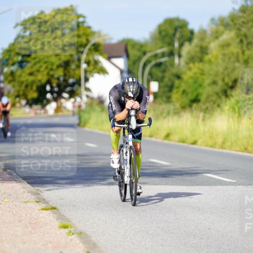 31.08.2025 - Elbe Triathlon Hamburg Michael Burmester http://msf.ph/oto/8690380 31.08.2025 08:54:03 Radfahren 229, 265 meine-sportfotos.de