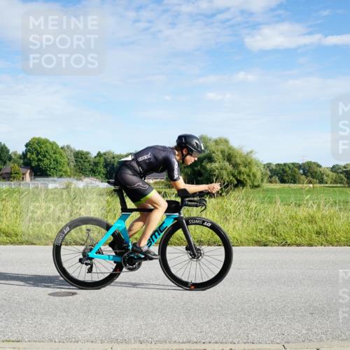 31.08.2025 - Elbe Triathlon Hamburg Michael Burmester http://msf.ph/oto/8690401 31.08.2025 09:39:18 Radfahren 347, 616, 659, 900 meine-sportfotos.de