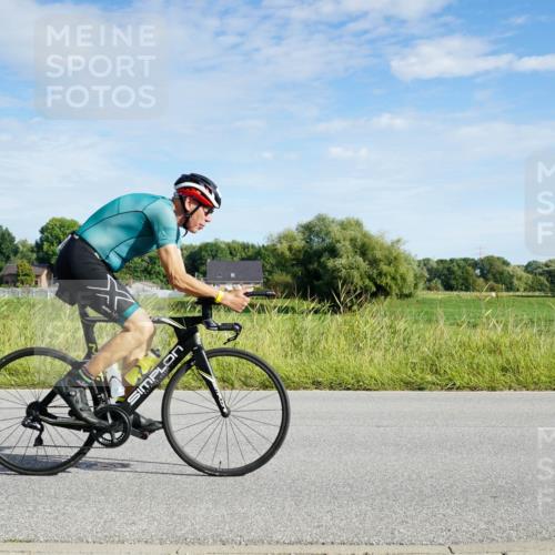 31.08.2025 - Elbe Triathlon Hamburg Michael Burmester http://msf.ph/oto/8690405 31.08.2025 09:39:26 Radfahren 366, 500, 662, 687, 724, 745, 775 meine-sportfotos.de