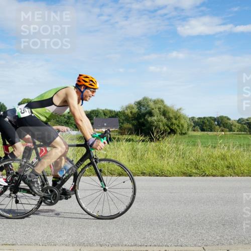 31.08.2025 - Elbe Triathlon Hamburg Michael Burmester http://msf.ph/oto/8690406 31.08.2025 09:39:29 Radfahren 346, 366, 478, 500, 511, 662, 687, 724, 745, 775 meine-sportfotos.de