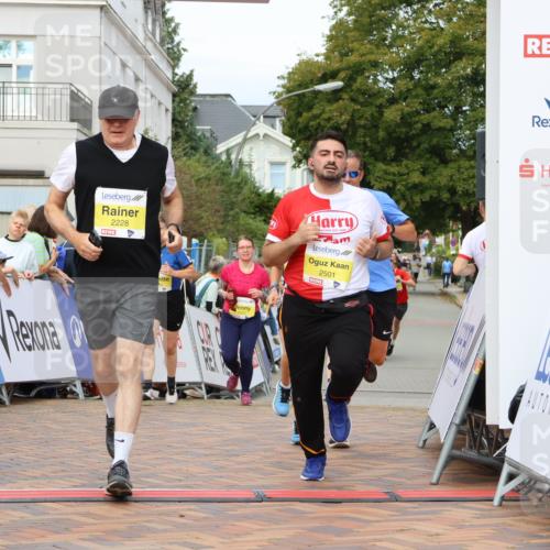 31.08.2025 - 21. Blankeneser Heldenlauf Strokosch-Dieckow http://msf.ph/oto/8690425 31.08.2025 10:31:57 Ziel 2222, 2567, 2077, 2407, 2462, 2734, 2735, 2105, 2278, 2228, 2501 meine-sportfotos.de