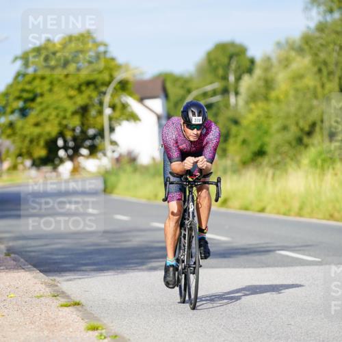 31.08.2025 - Elbe Triathlon Hamburg Michael Burmester http://msf.ph/oto/8690438 31.08.2025 08:54:41 Radfahren 370 meine-sportfotos.de