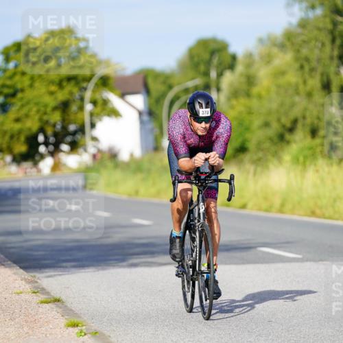 31.08.2025 - Elbe Triathlon Hamburg Michael Burmester http://msf.ph/oto/8690442 31.08.2025 08:54:41 Radfahren 370 meine-sportfotos.de