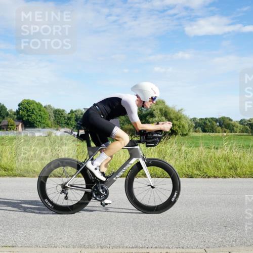 31.08.2025 - Elbe Triathlon Hamburg Michael Burmester http://msf.ph/oto/8690448 31.08.2025 09:40:09 Radfahren 265, 316, 348, 434, 471, 499, 525, 652, 698, 725 meine-sportfotos.de